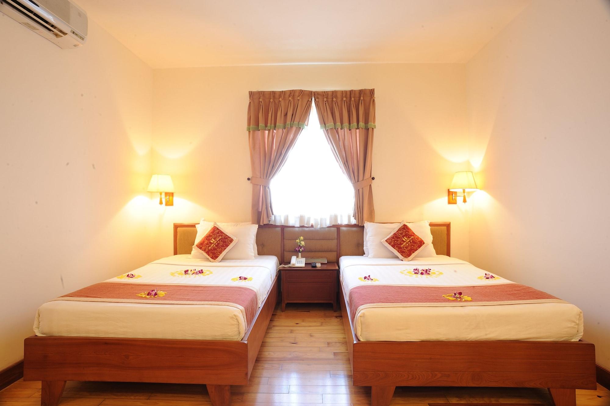 Hoang Yen 2 Hotel Thu Dau Mot Esterno foto