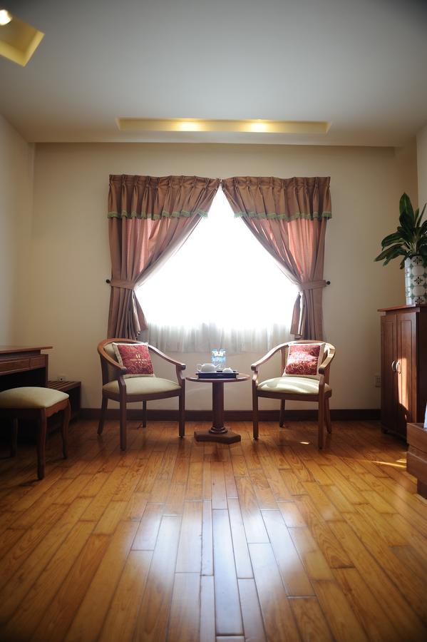 Hoang Yen 2 Hotel Thu Dau Mot Esterno foto