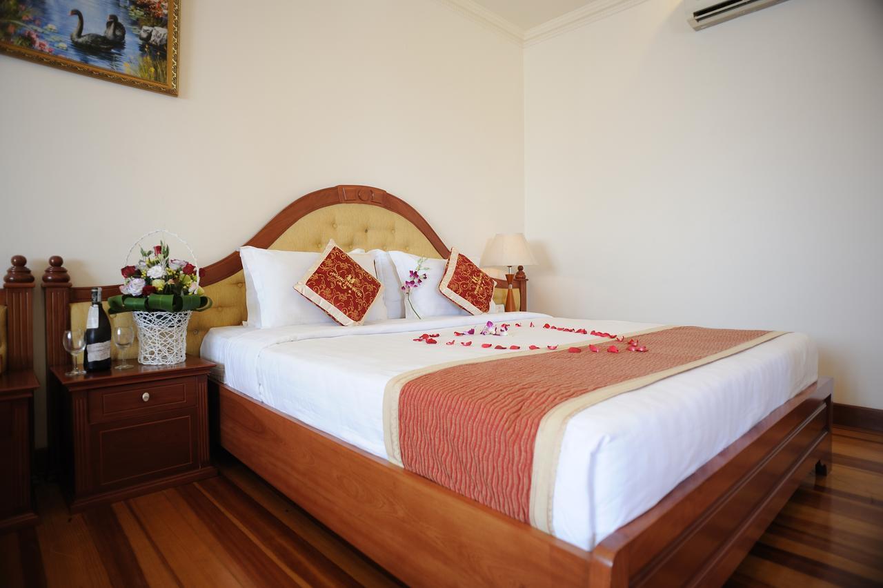 Hoang Yen 2 Hotel Thu Dau Mot Esterno foto