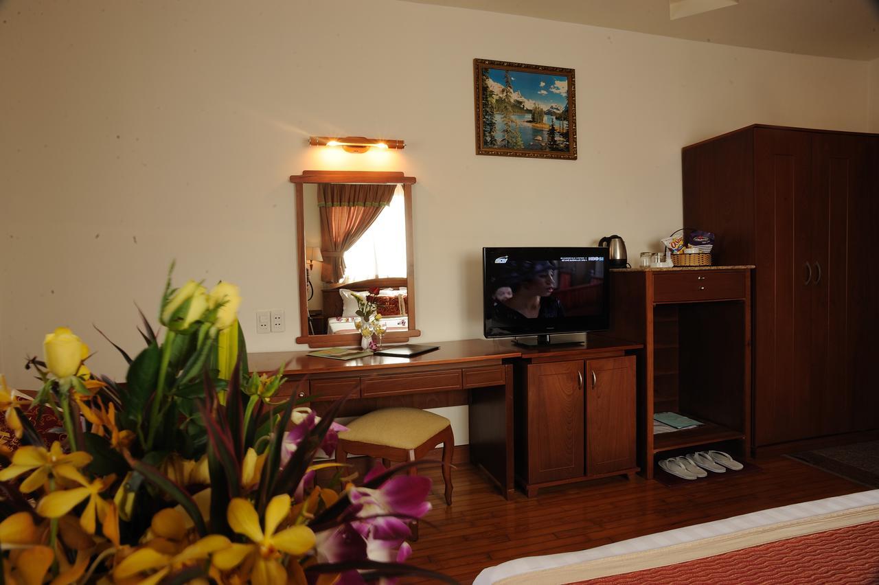 Hoang Yen 2 Hotel Thu Dau Mot Esterno foto